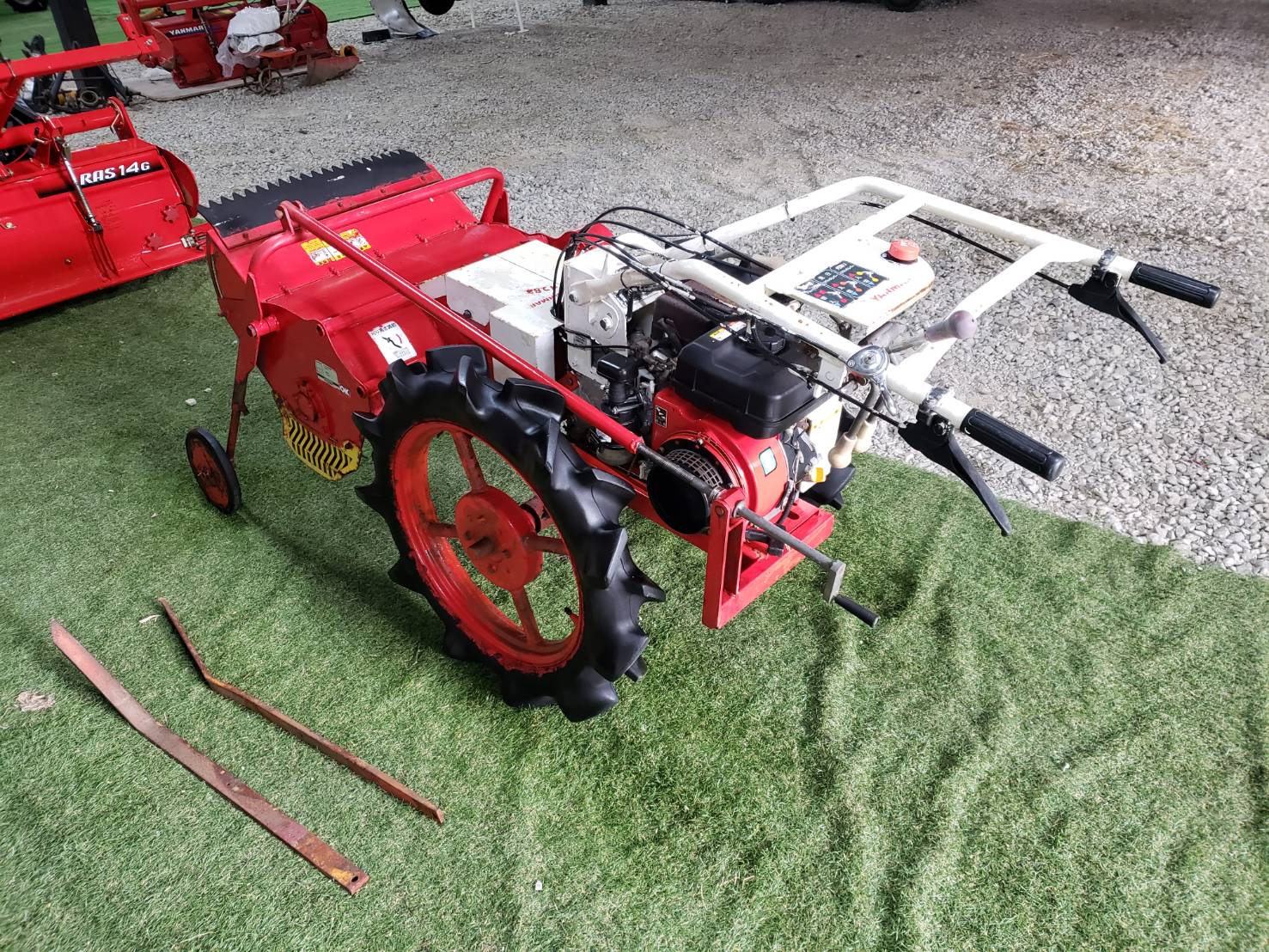 宮崎県ヤンマー　カンショつる切機　FMS60