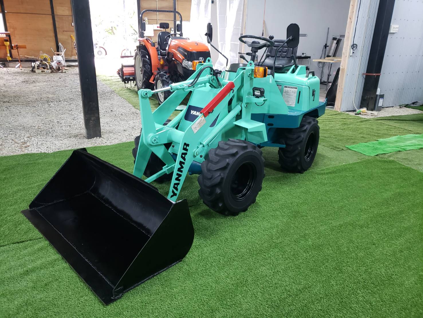 宮崎県ヤンマー　ホイルローダー　V1