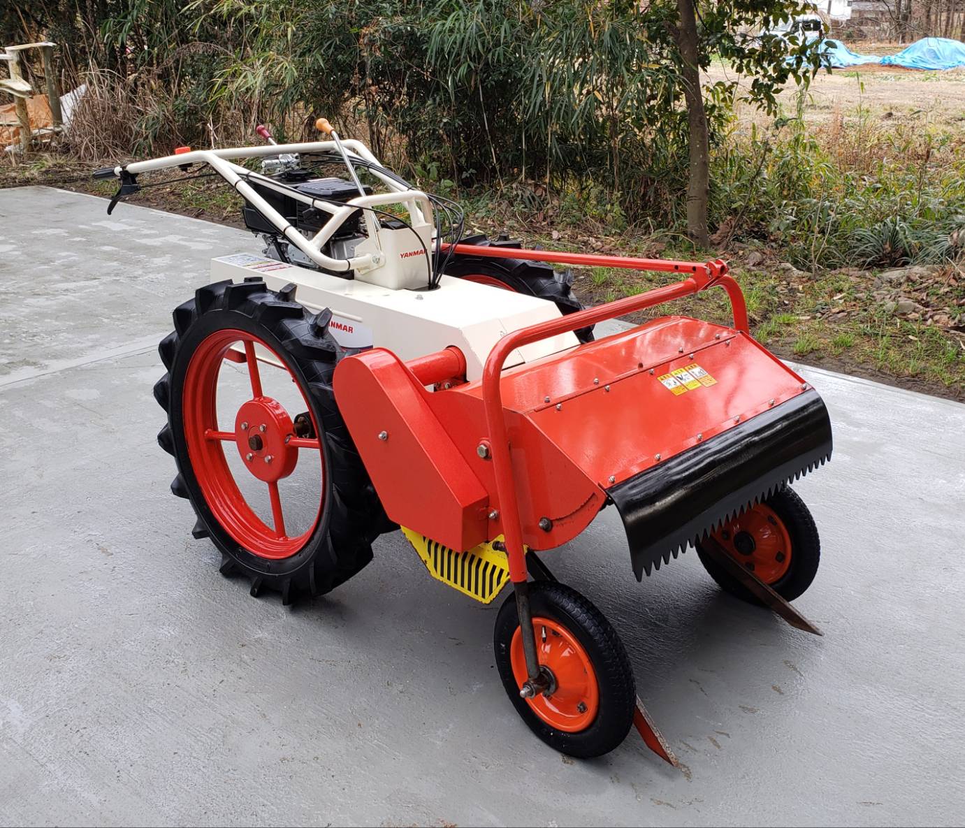 宮崎県ヤンマー　つる切機　FMS800