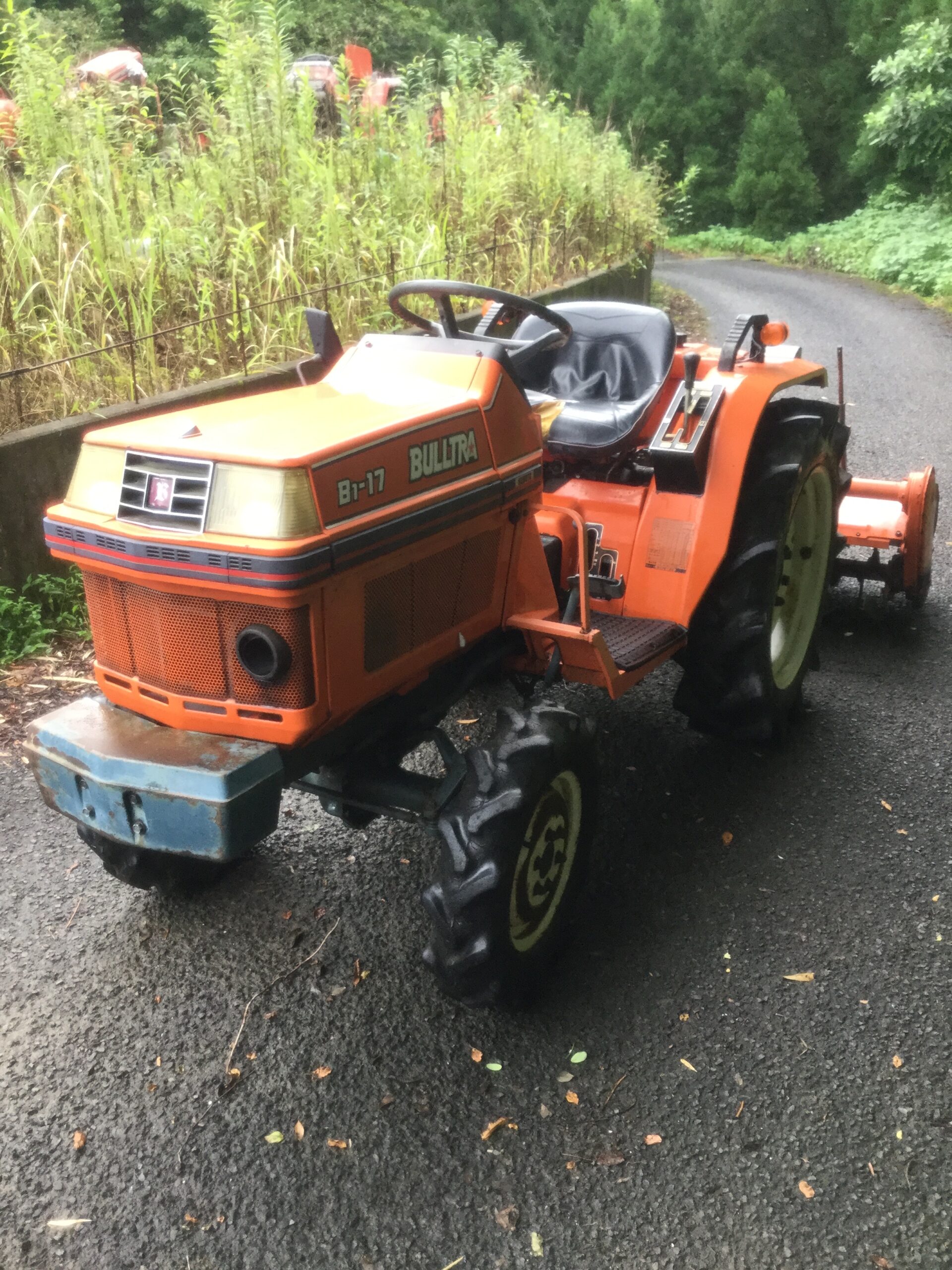 宮崎県クボタ　トラクター　B1-17