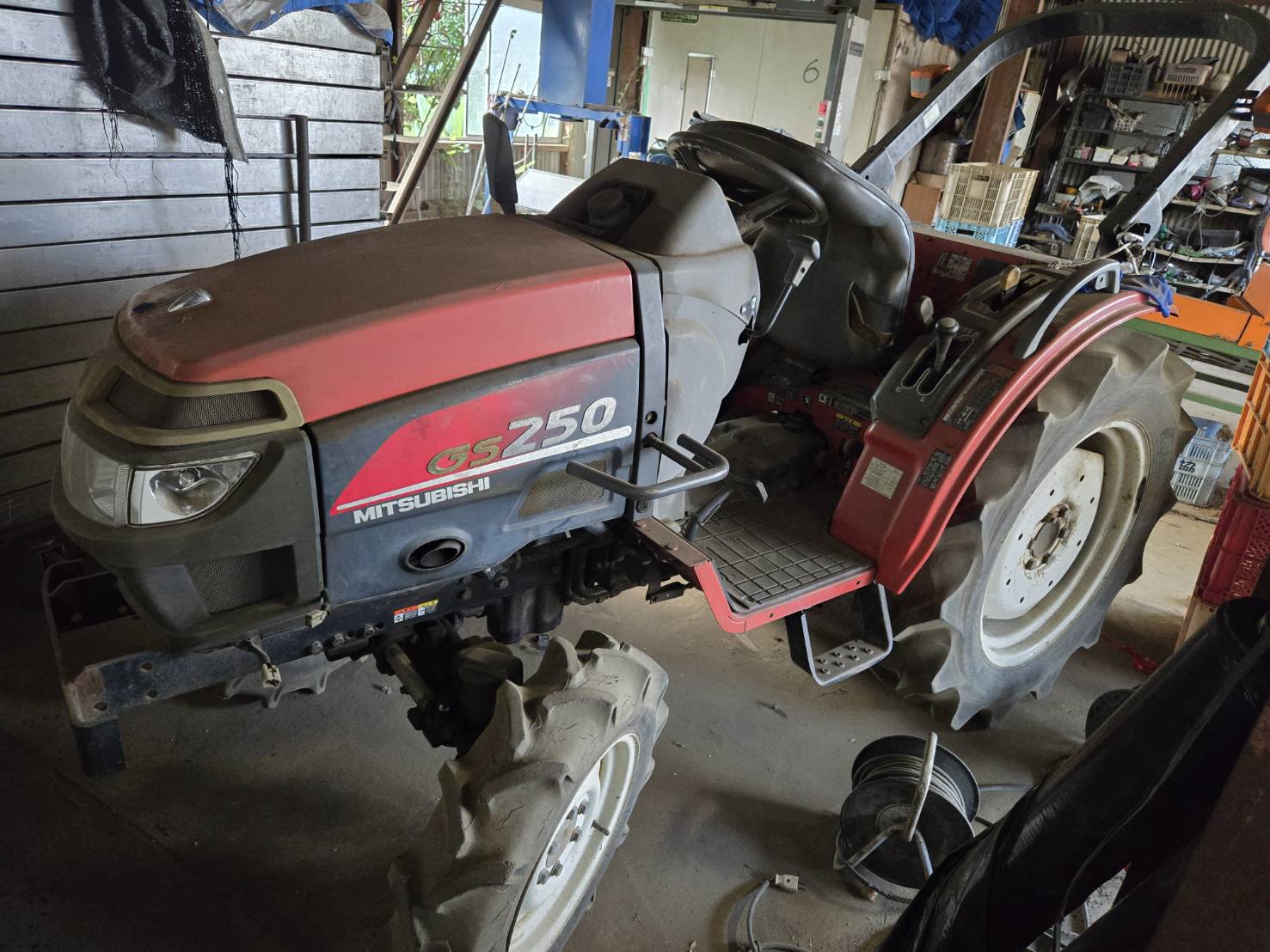 鹿児島県三菱　トラクター　GS250