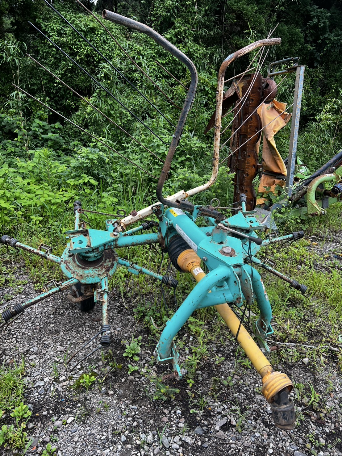鹿児島県タカキタ　ジャイロテッダ　RT2600
